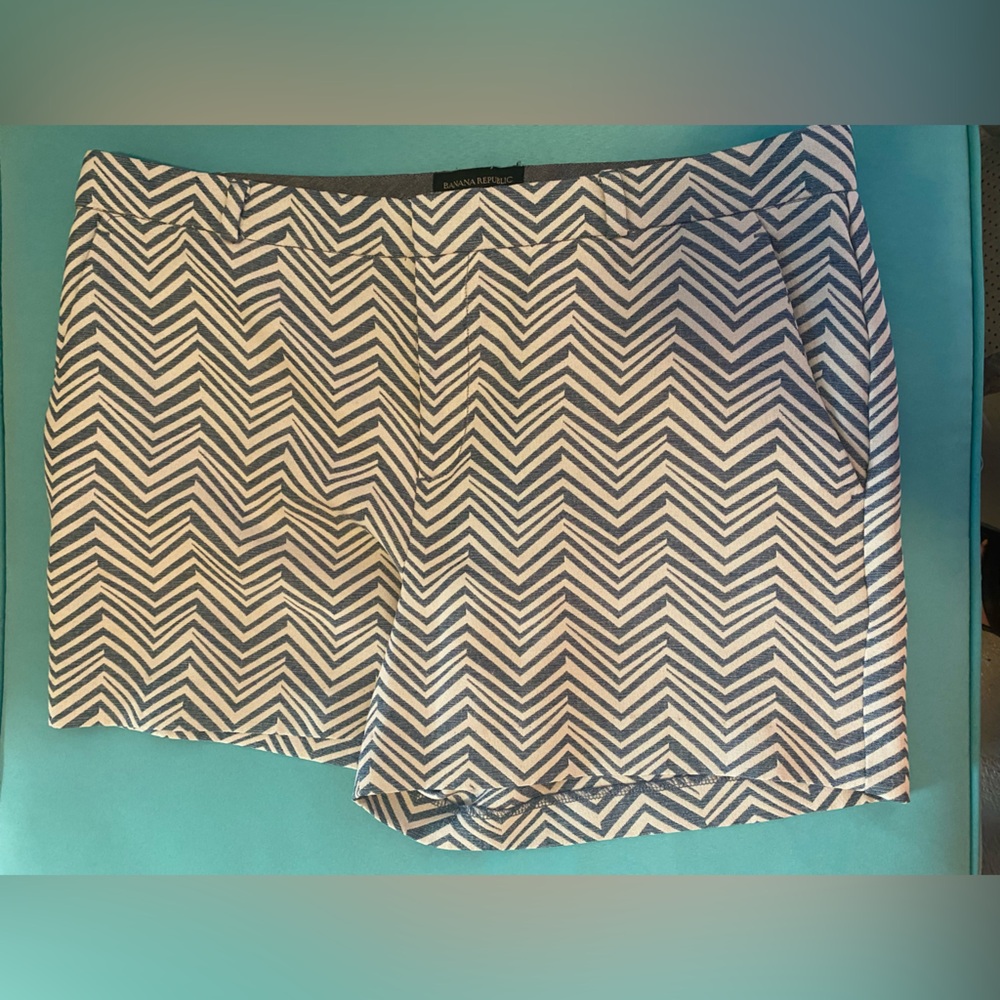 Banana Republic, dressy shorts, bluish gray, and cream design